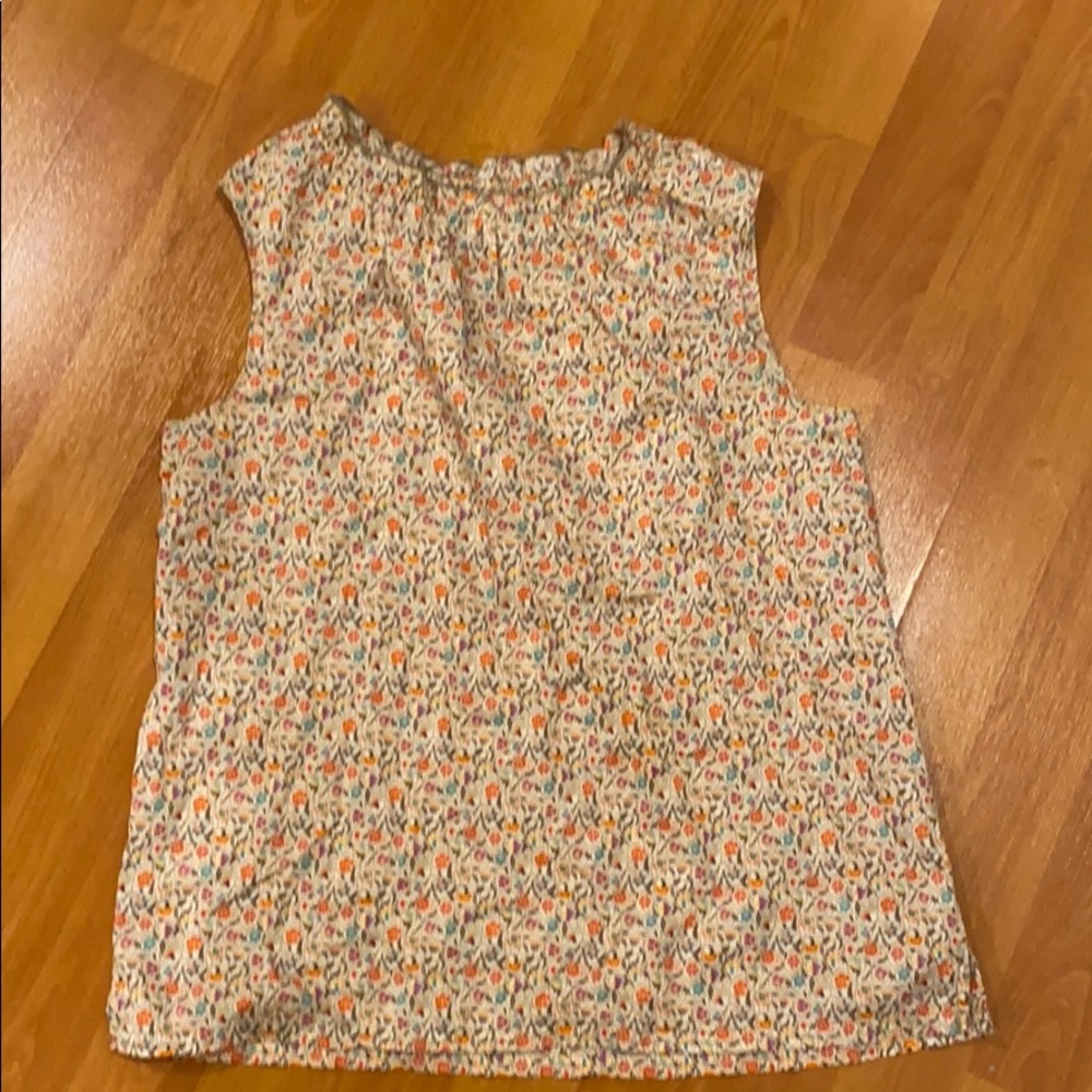 Sleeveless Blouse